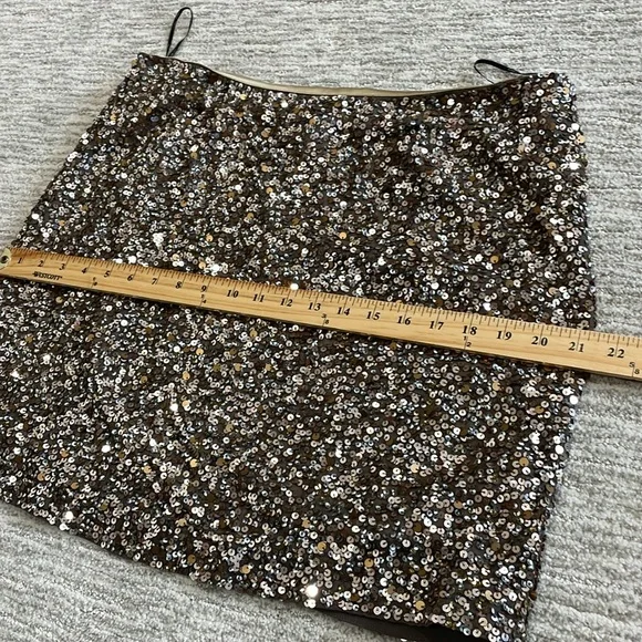 NWT Vince Sequin Mini Skirt Size 12 Antique Gold & Silver Sparkle A-Line Glamour - Picture 6 of 10
